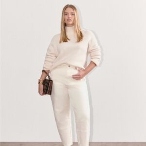 Everlane utility barrel jeans. Only worn once. Excellent condition.